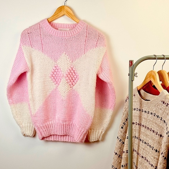 Vintage Pink and White  Crewneck Sweater - South Bay Clothing - Size S - Picture 1 of 3